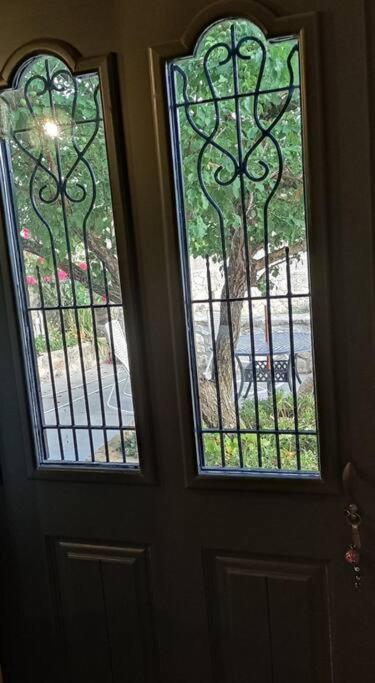 Villa Aiolia Kondoyenádha エクステリア 写真
