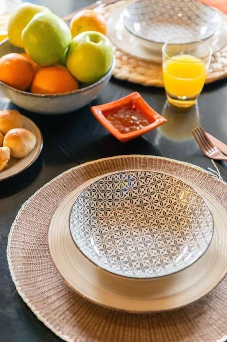 Villa Aiolia Kondoyenádha エクステリア 写真